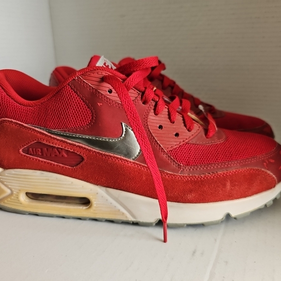 Nike Air Max 90 Essential Men's Size 12 Gym Red 537384-602 Athletic Sneakers - Picture 2 of 11